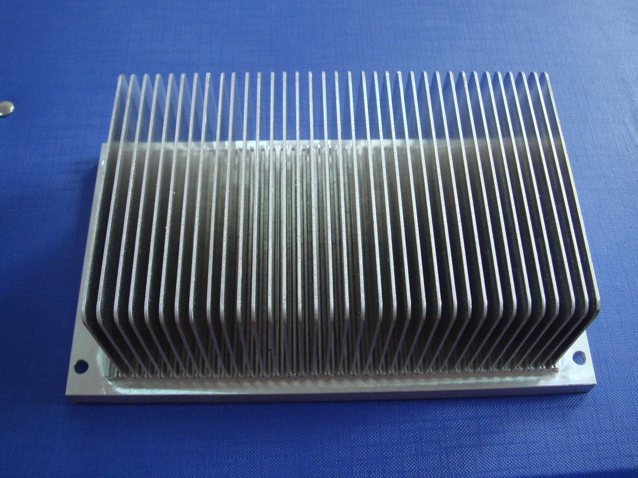 Insert type aluminum radiator